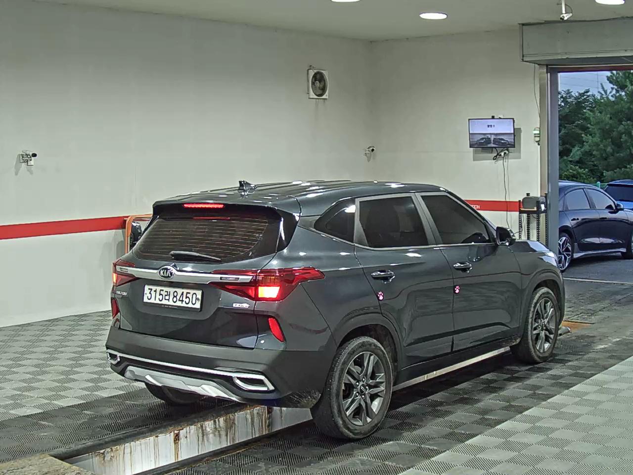 2020 - kia seltos