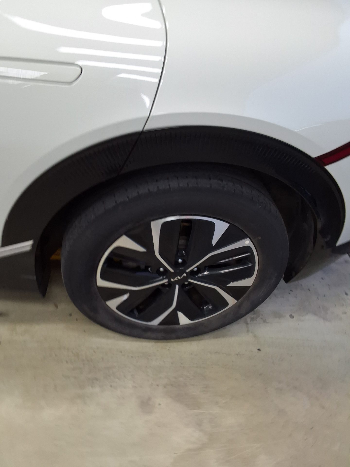 2023 - kia ev6