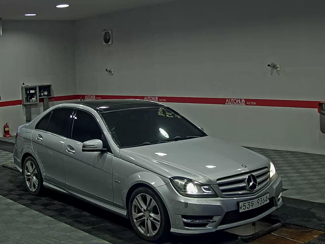 2012 - mercedes-benz c200