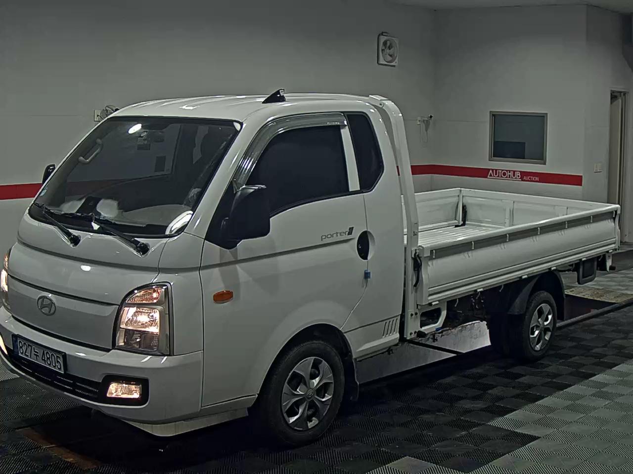 HYUNDAI PORTER II SUPER CAB EXTRA WHEELBASE