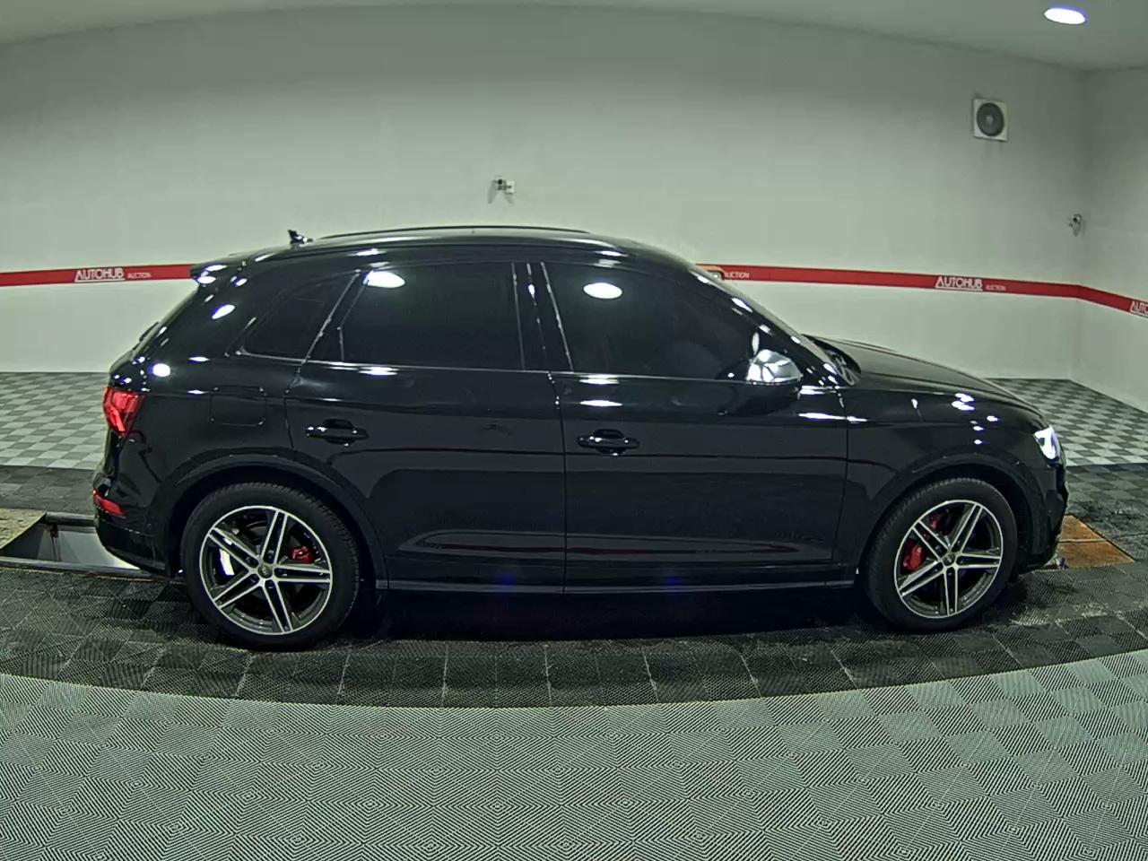 2020 - audi sq5