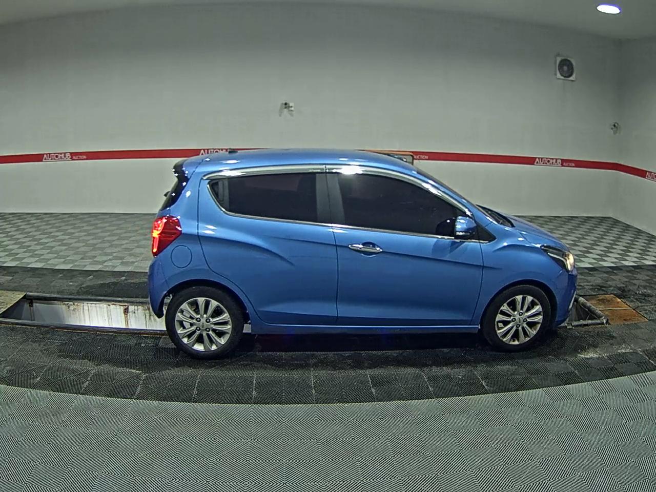 2016 - chevrolet spark