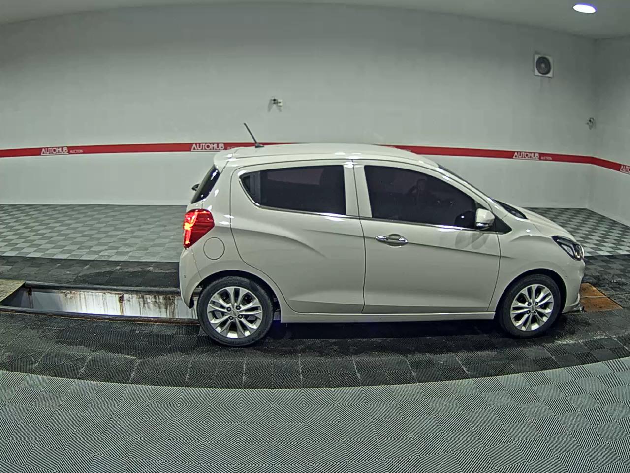 2020 - chevrolet spark