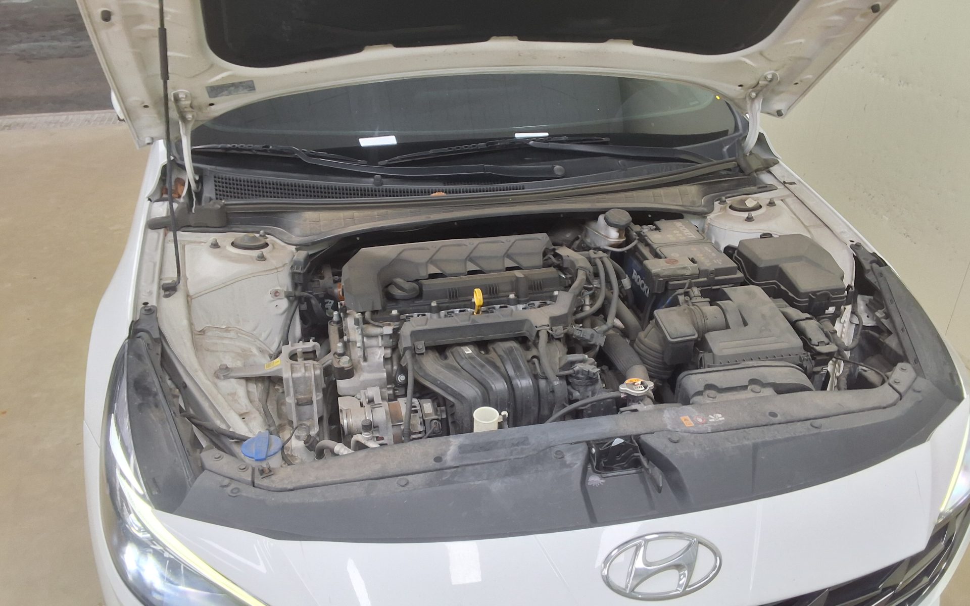 2021 - hyundai avante