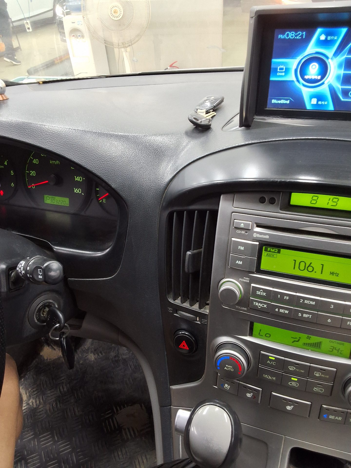 2014 - hyundai grand starex