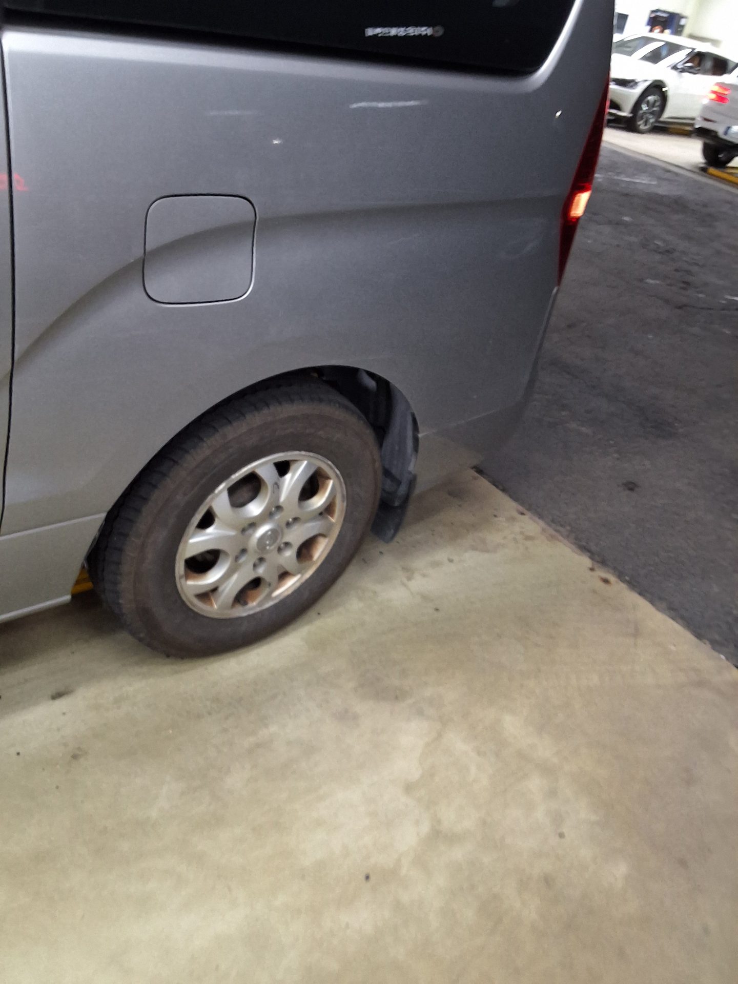 2014 - hyundai grand starex