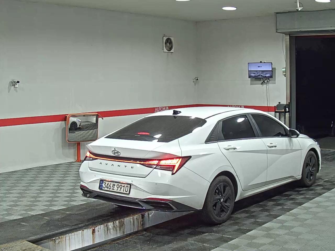 2021 - hyundai avante