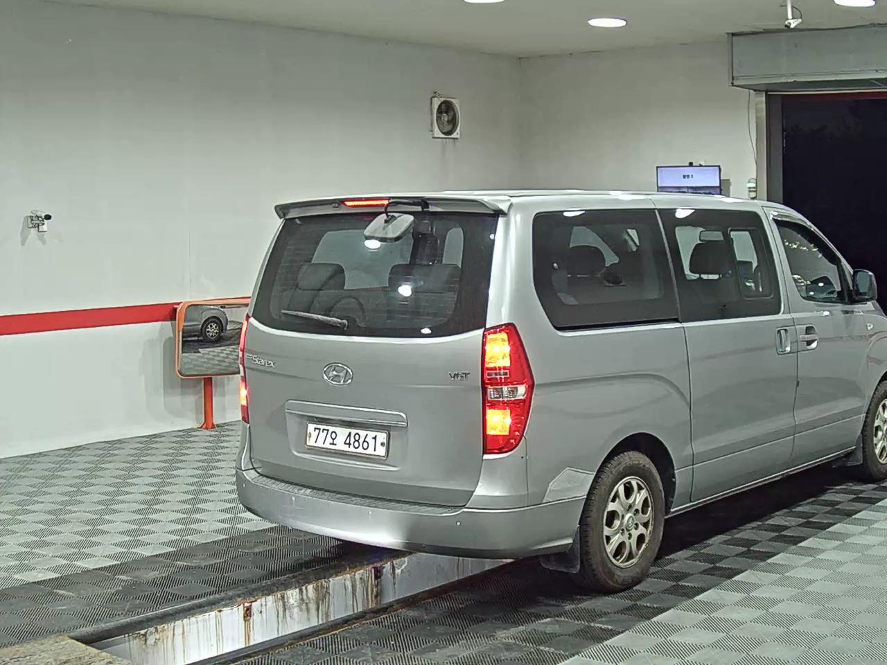 2014 - hyundai grand starex