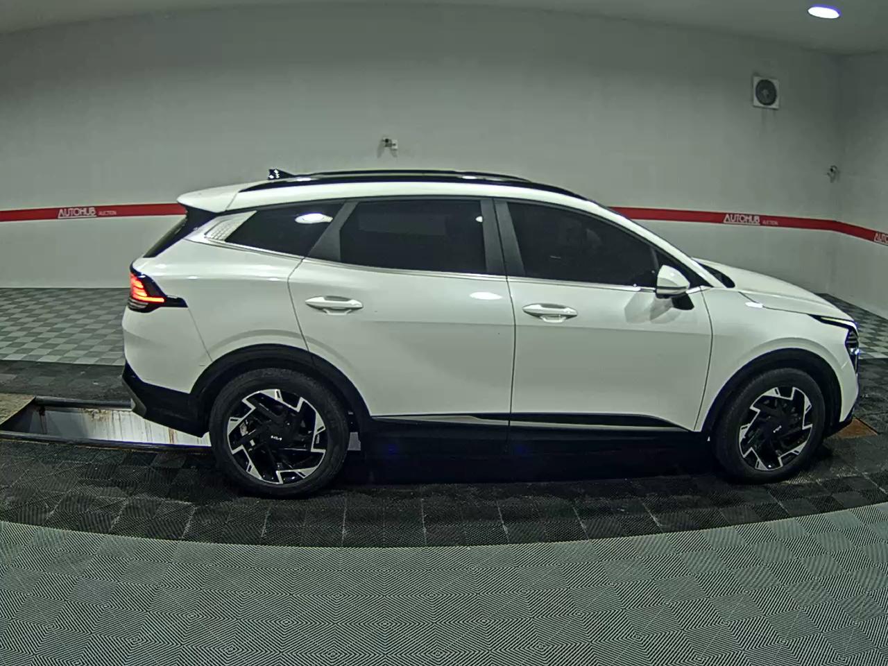 2022 - kia sportage