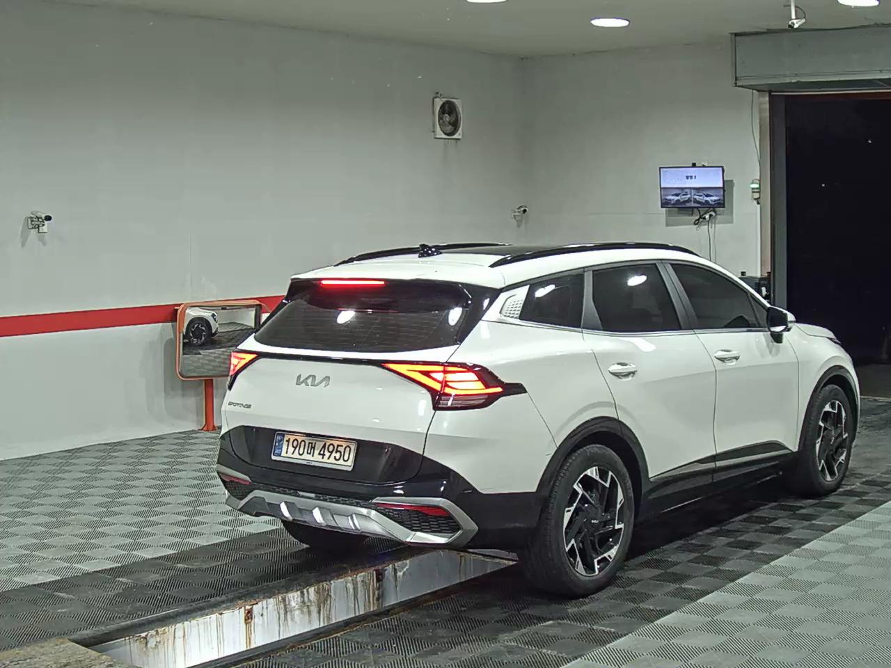 2022 - kia sportage