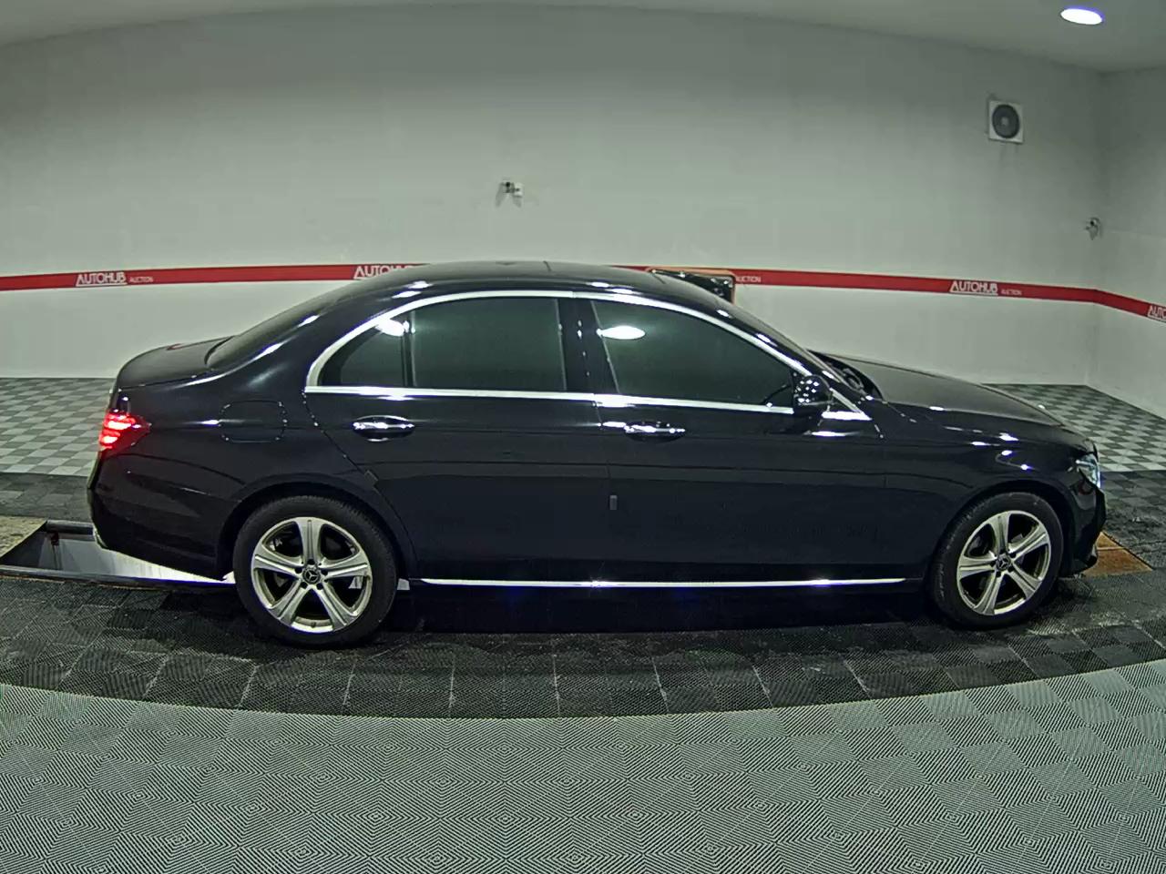 2017 - mercedes-benz e220d
