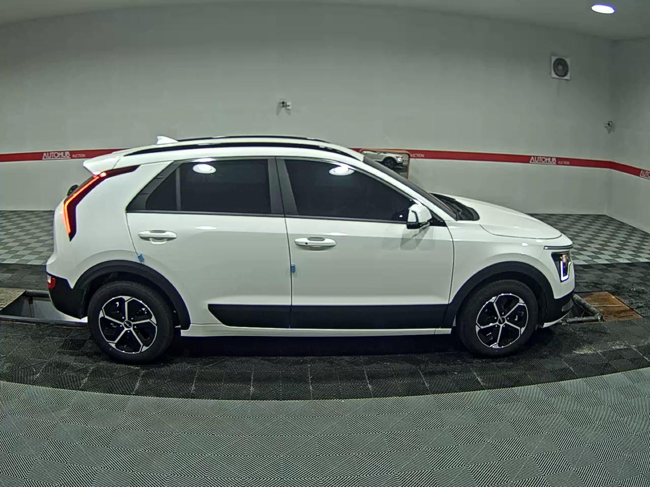 2025 - kia niro