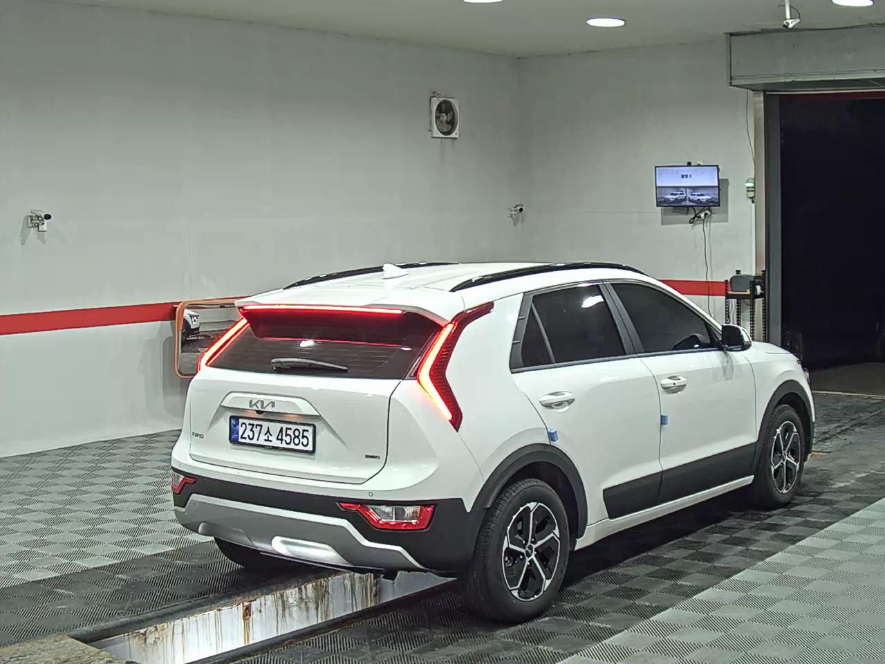 2025 - kia niro