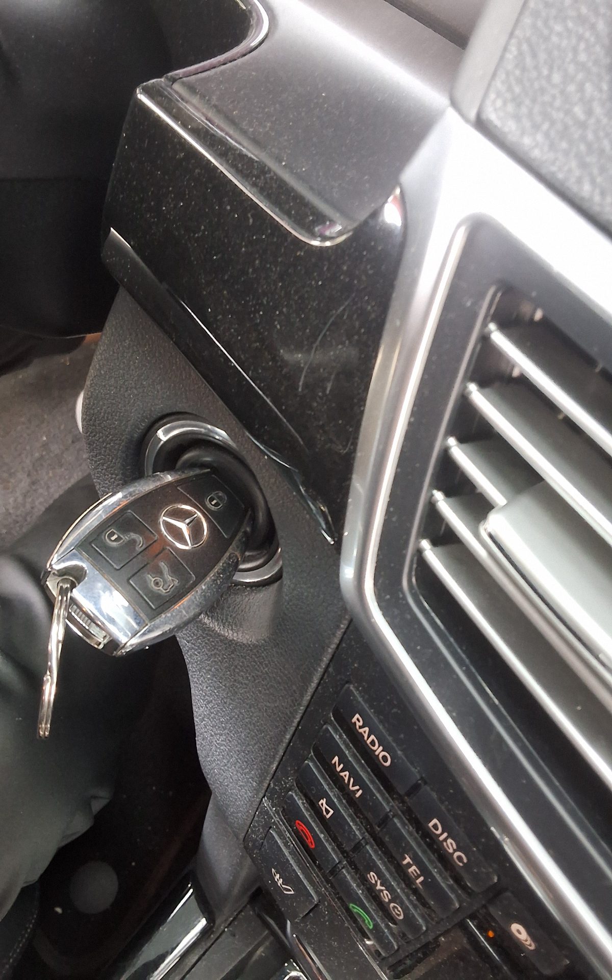 2010 - mercedes-benz e200