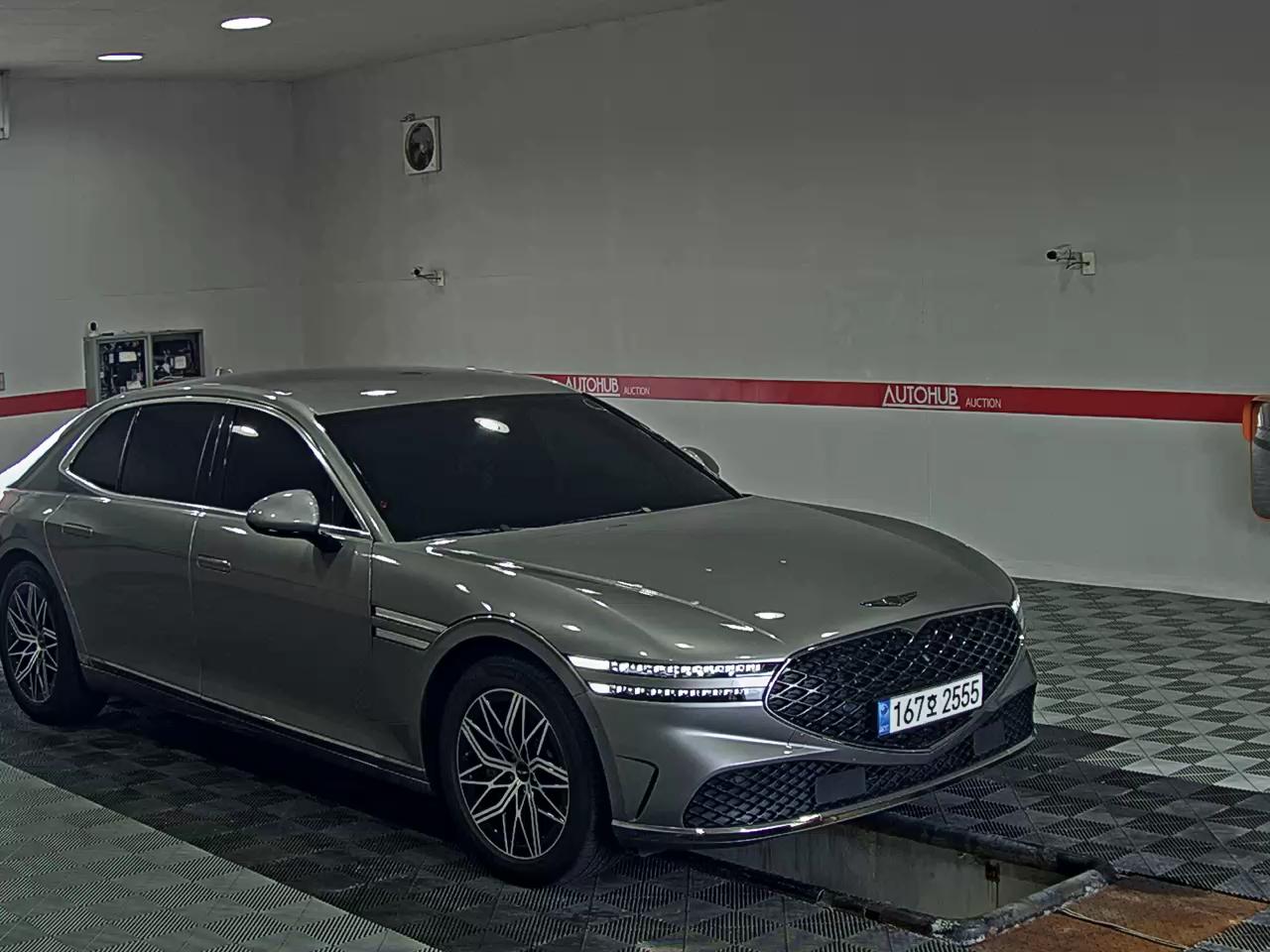 2022 - genesis g90