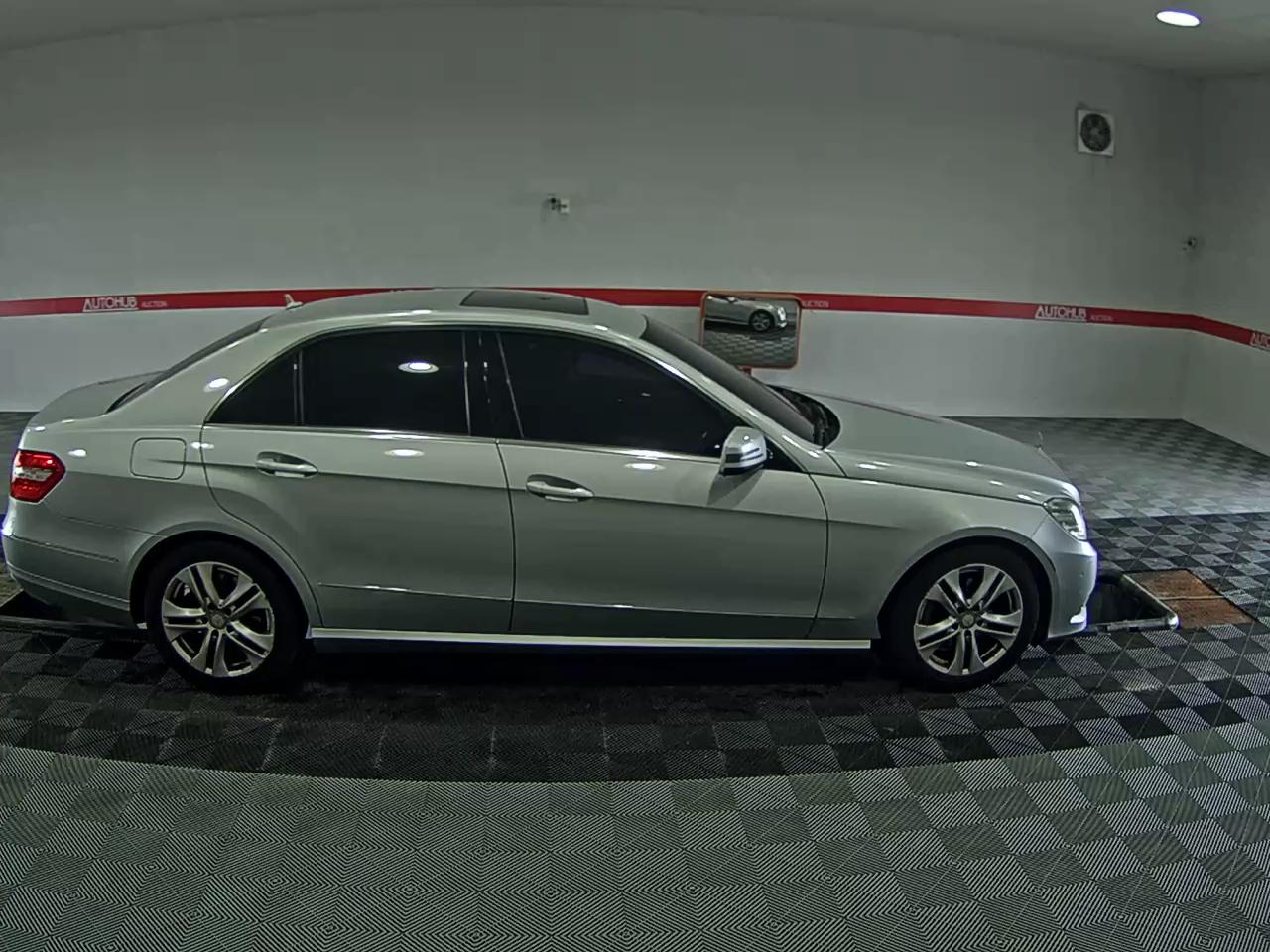 2010 - mercedes-benz e200