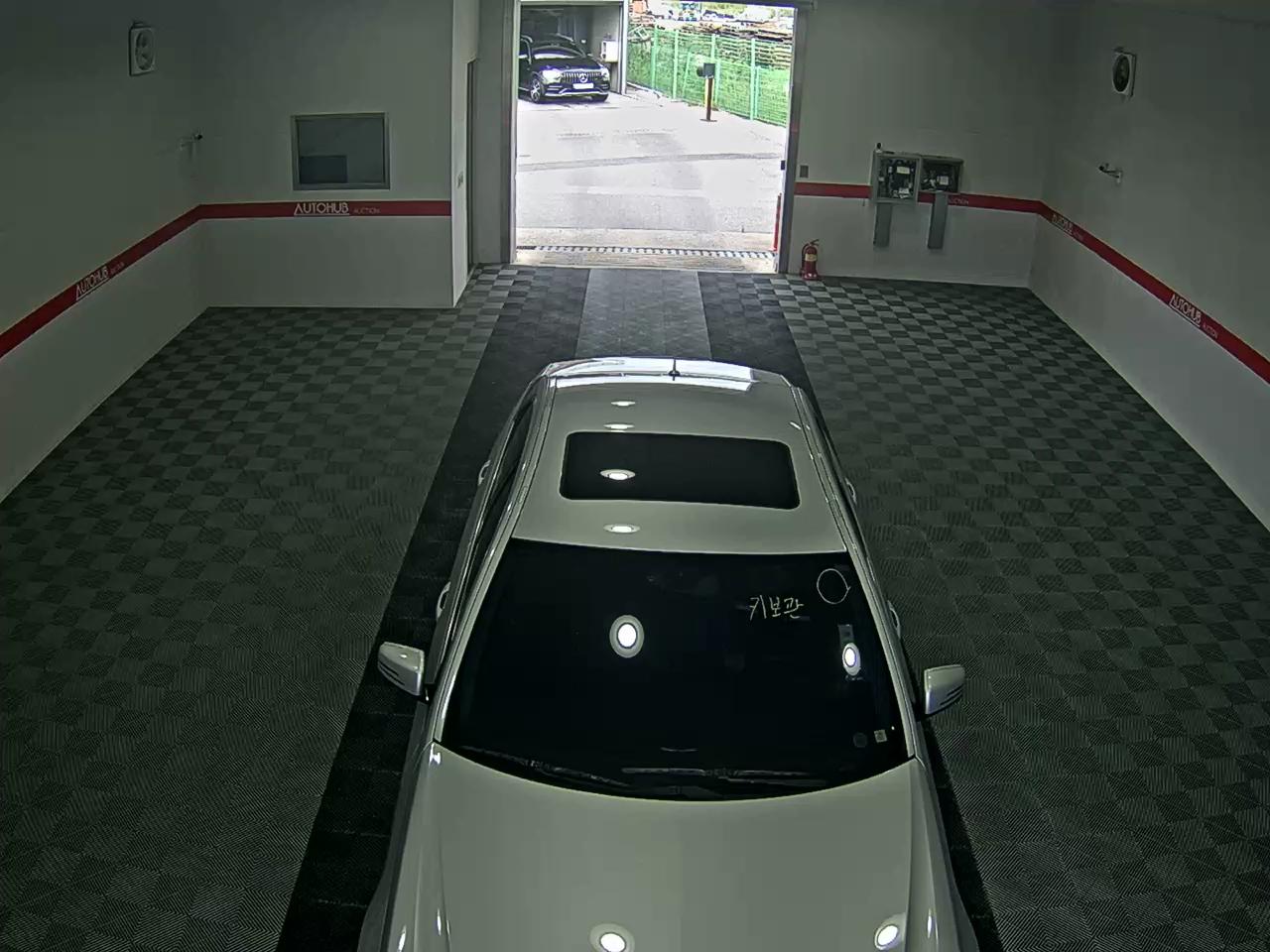 2010 - mercedes-benz e200