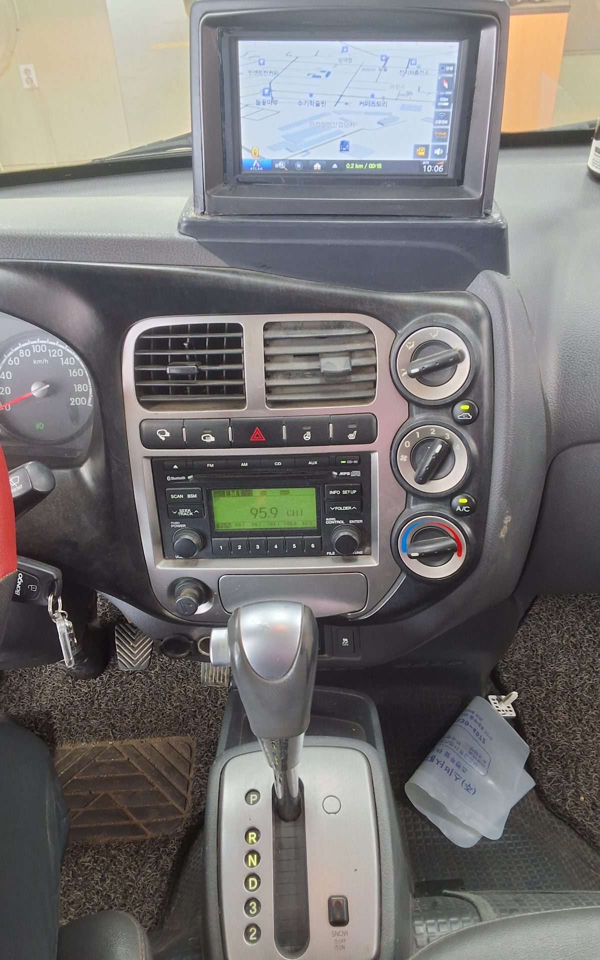 2016 - kia bongo