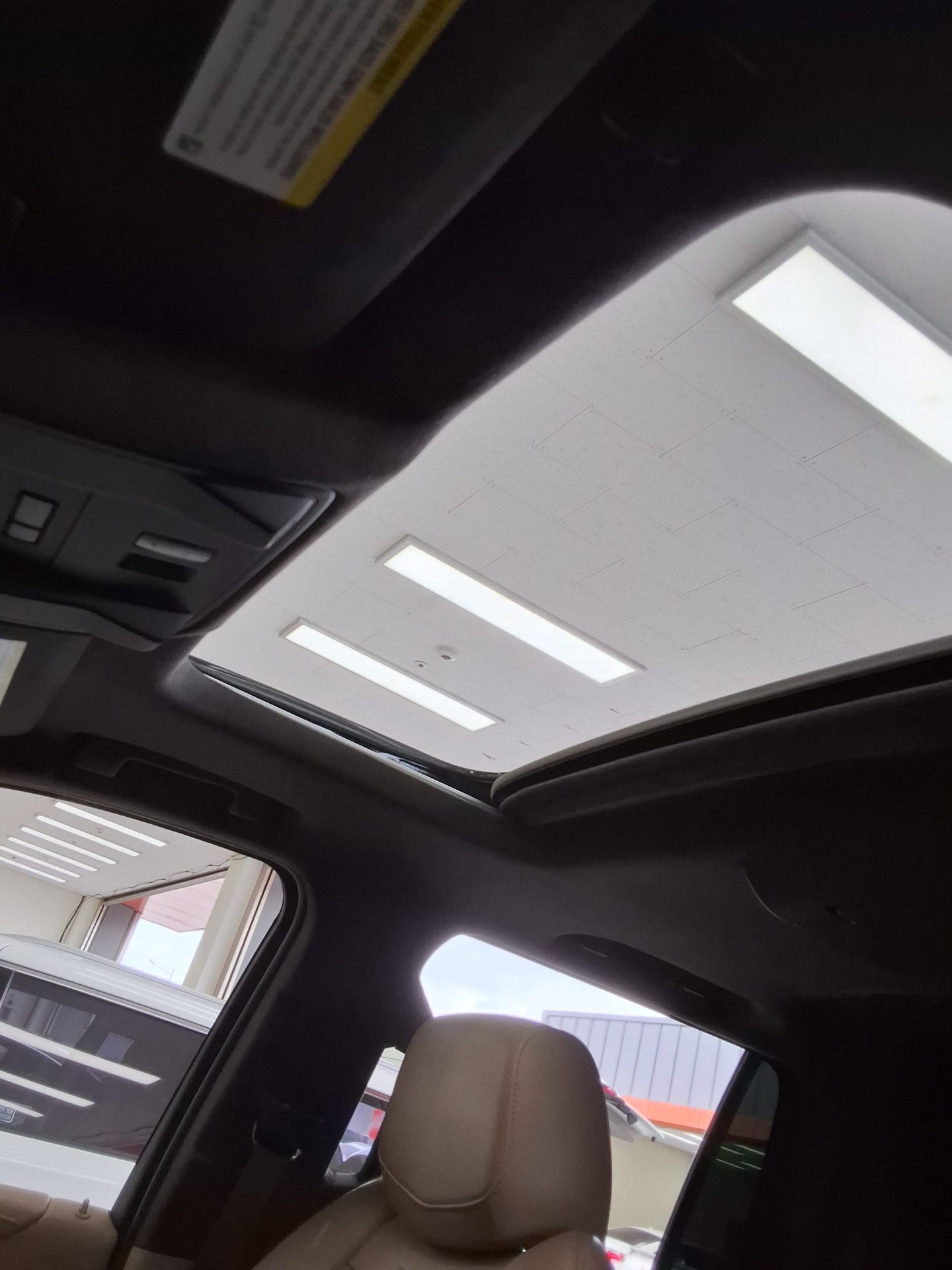 2020 - cadillac escalade
