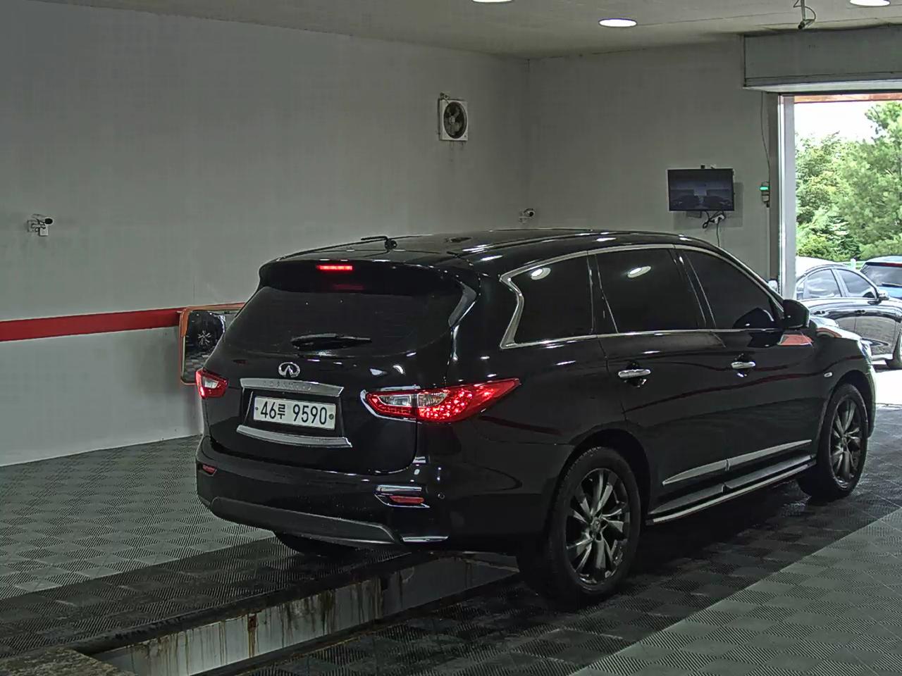 2013 - infiniti jx