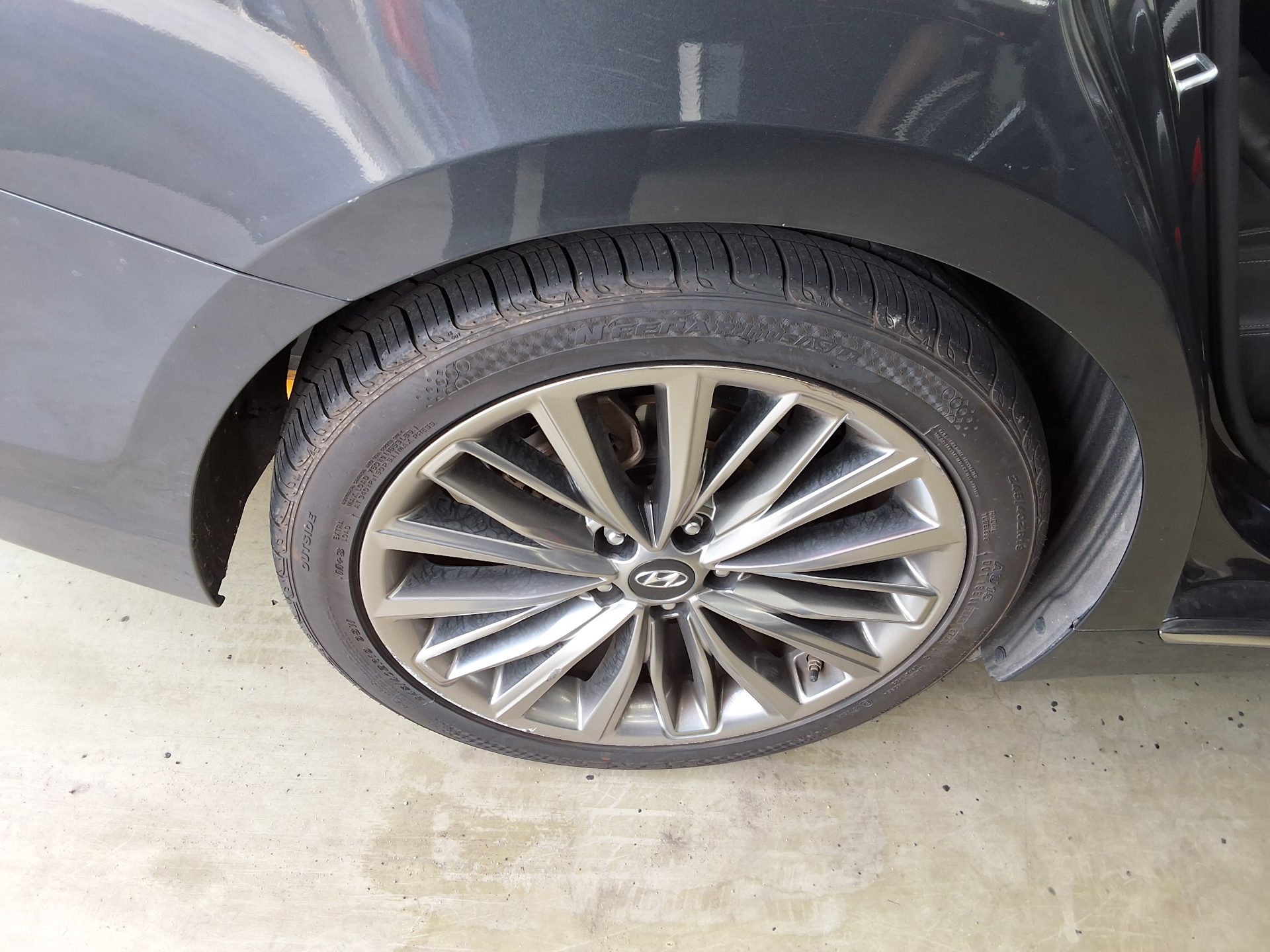 2019 - hyundai grandeur