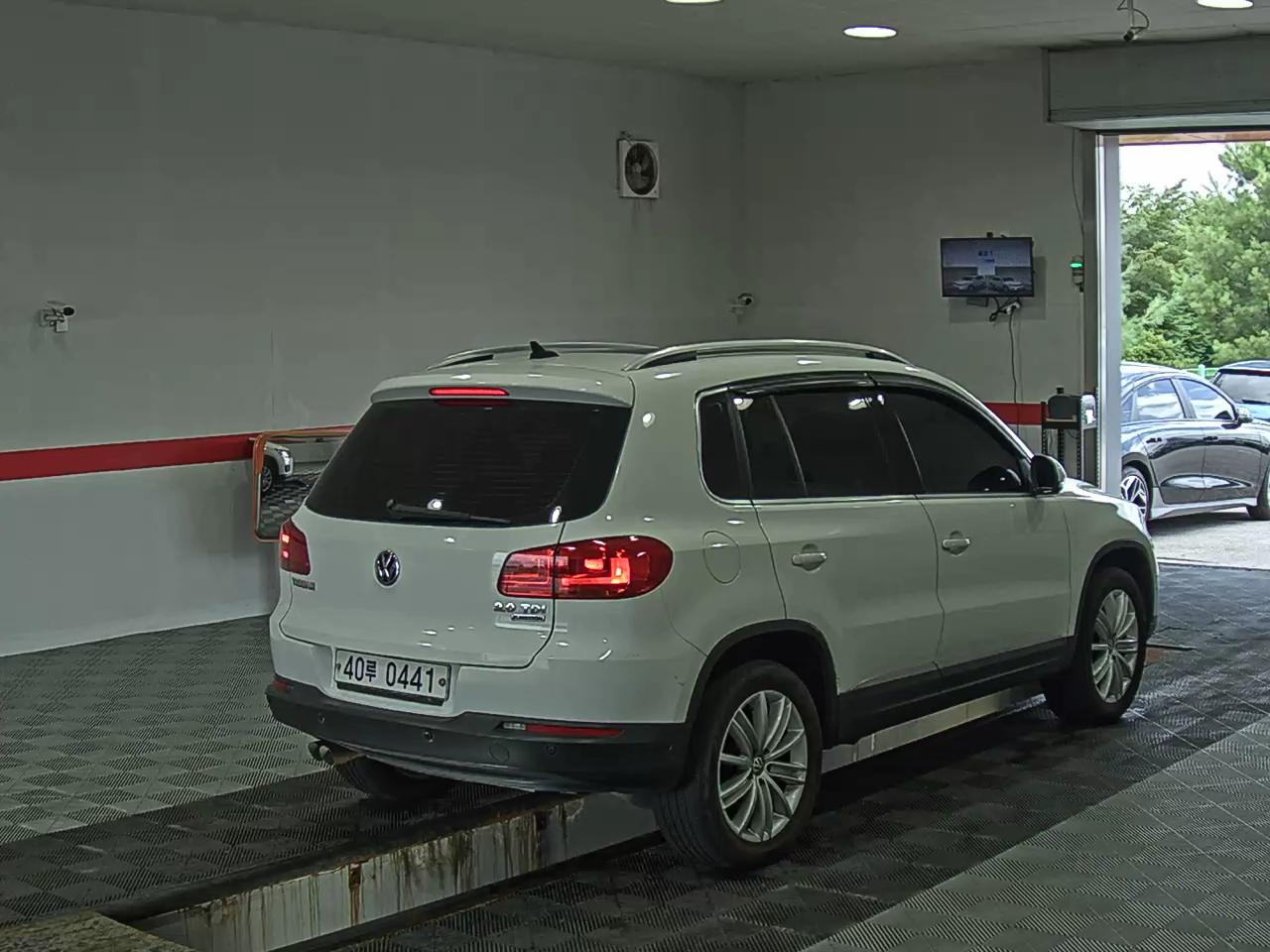 فولكس فاجن Tiguan 2.0 Tdi Bluemotion بريميوم 2016 بريميوم
