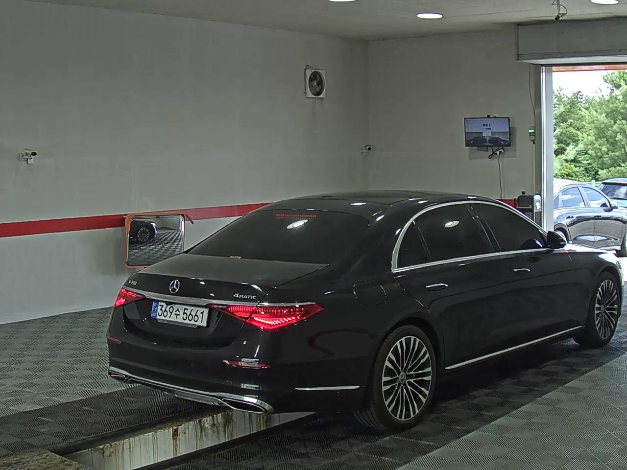 Mercedes-Benz S450L 2022 — صورة 13