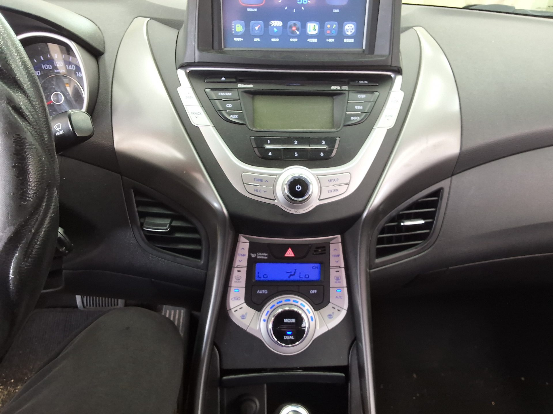 2012 - hyundai avante