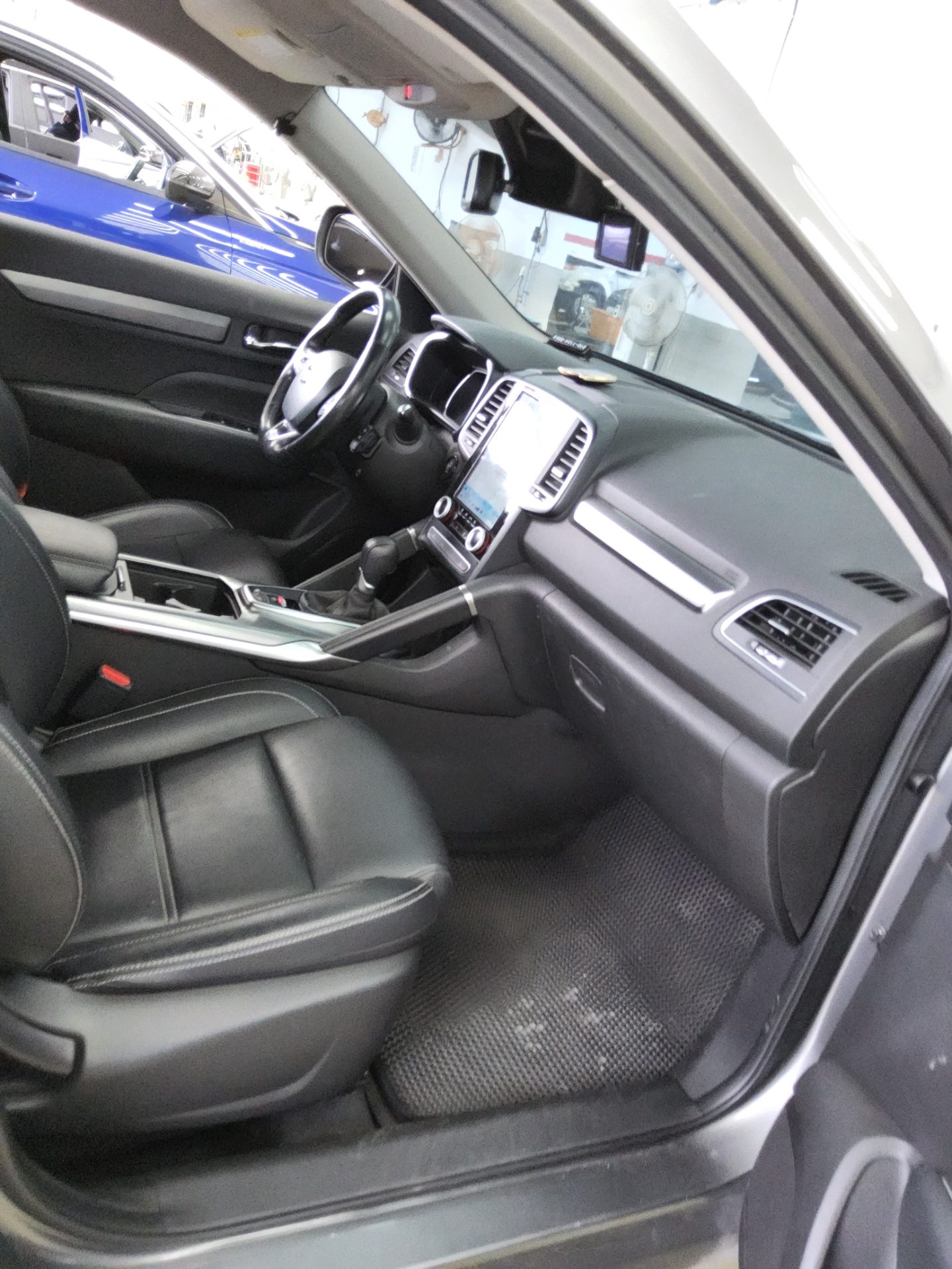 2020 - renault qm6