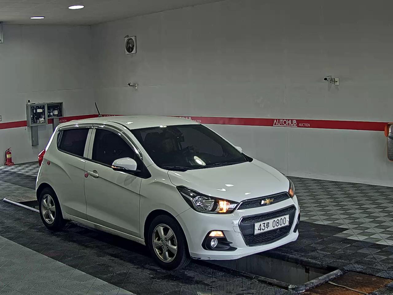 2016 - chevrolet spark