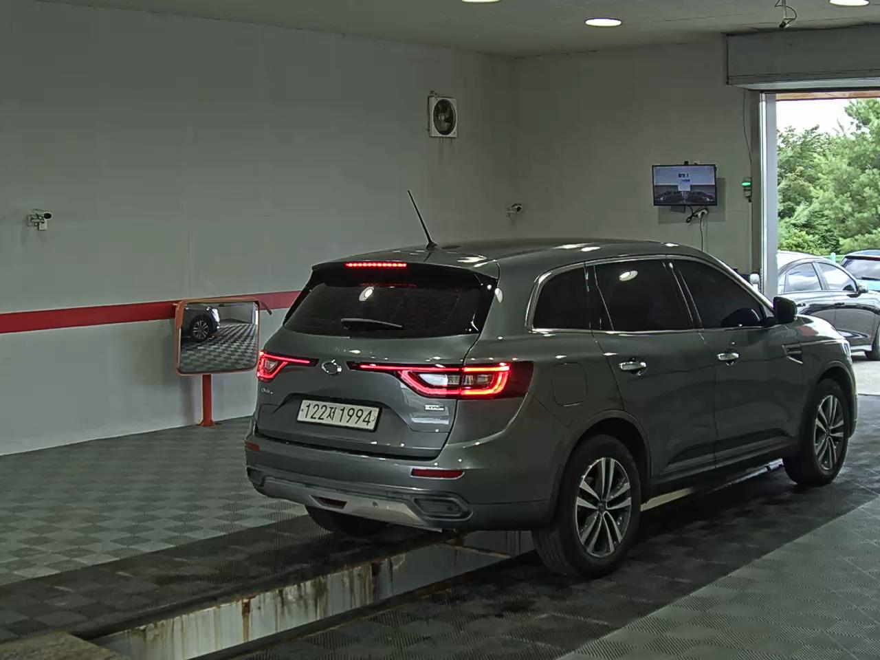 2020 - renault qm6