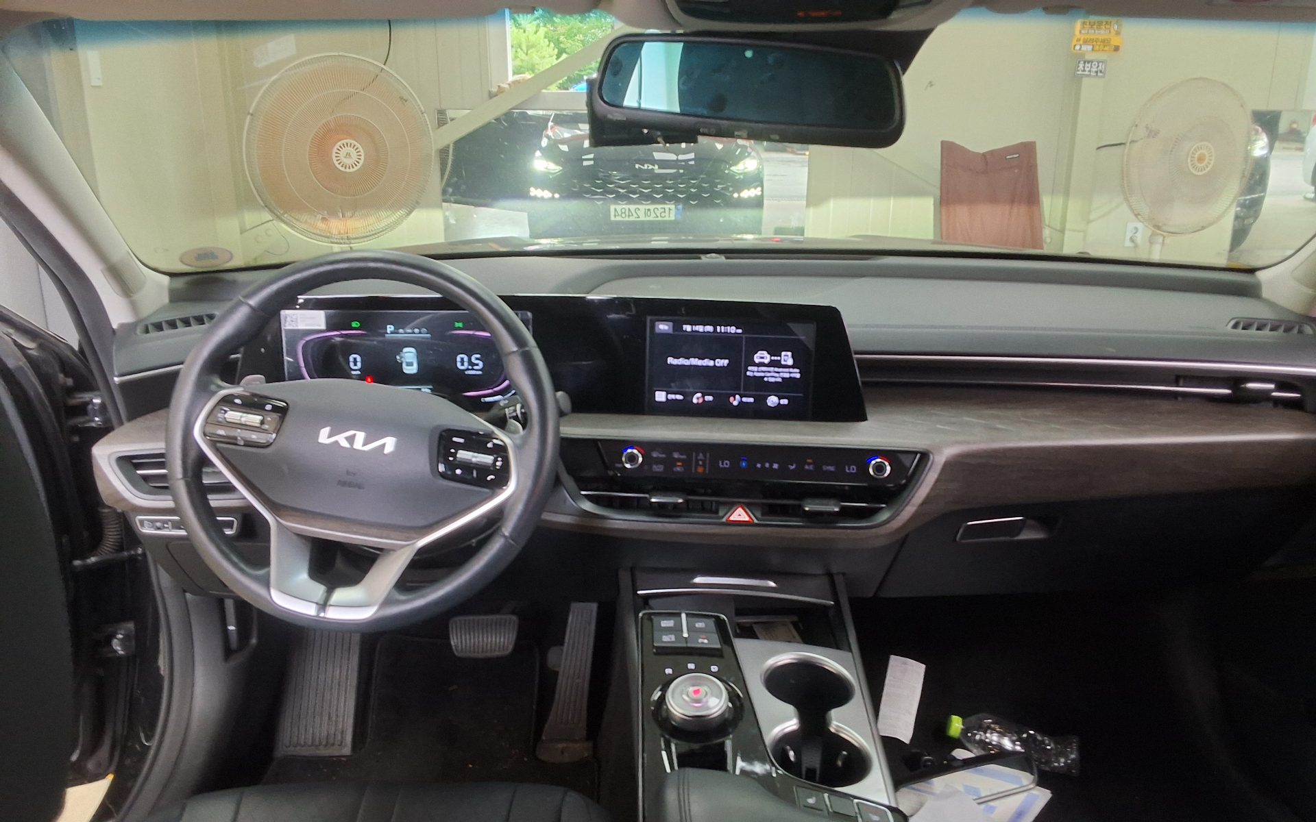 2022 - kia k8