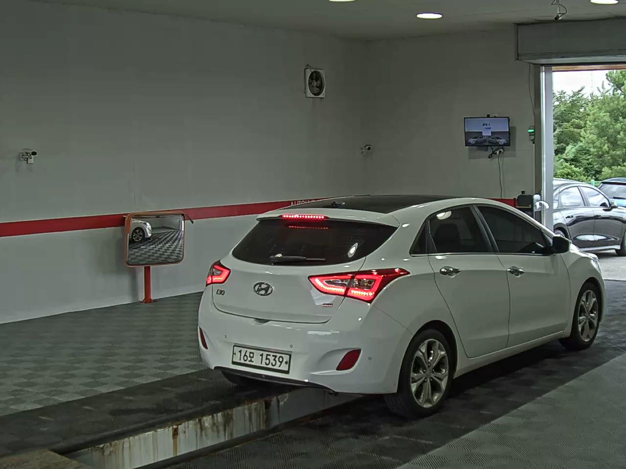 2014 - hyundai i30