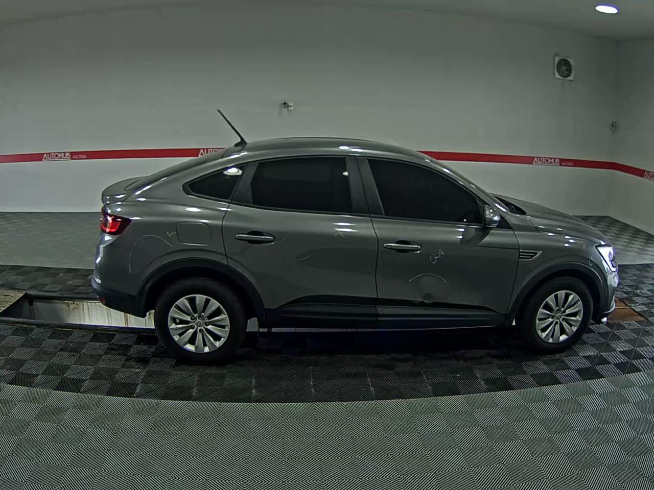 2021 - renault xm3
