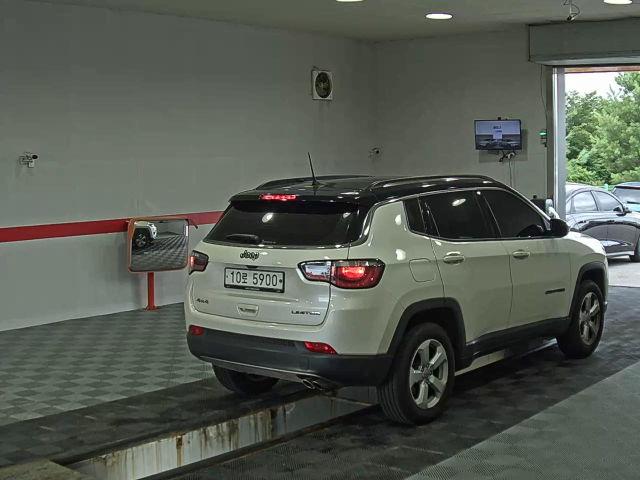 2018 - jeep compass