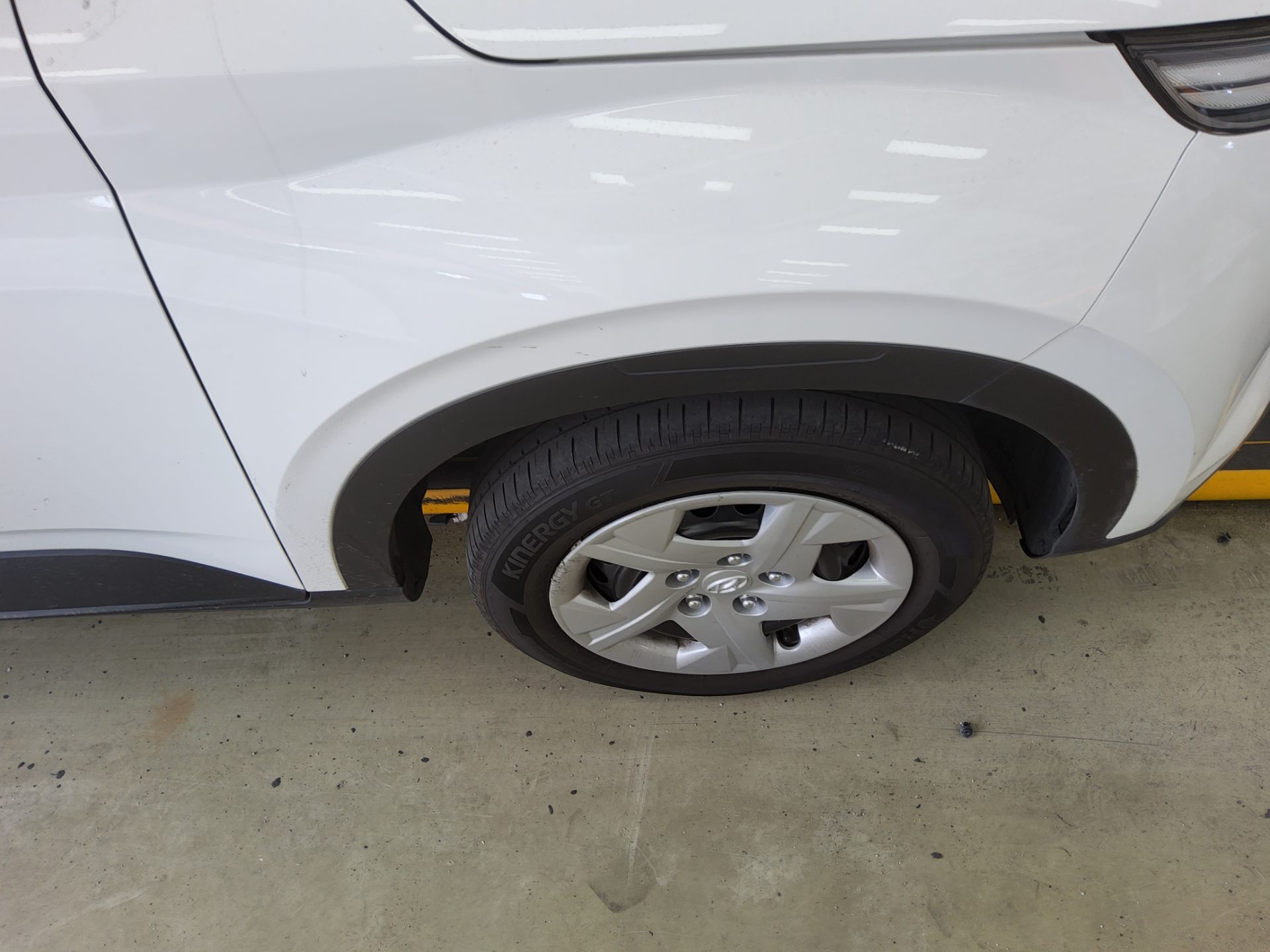 هيونداي فانيو 1.6 بنزين Rental Car سمارت 2023 SMART