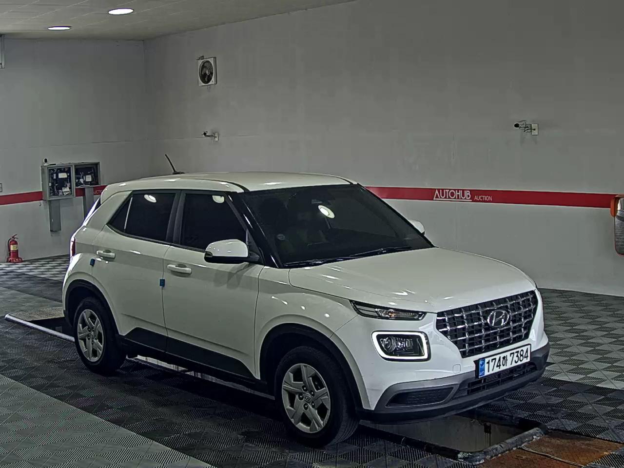 هيونداي فانيو 1.6 بنزين Rental Car سمارت 2023 SMART