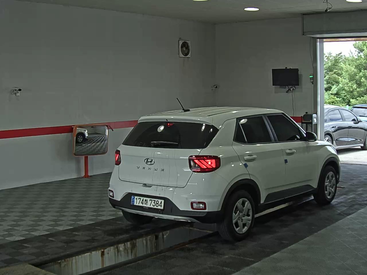 هيونداي فانيو 1.6 بنزين Rental Car سمارت 2023 SMART