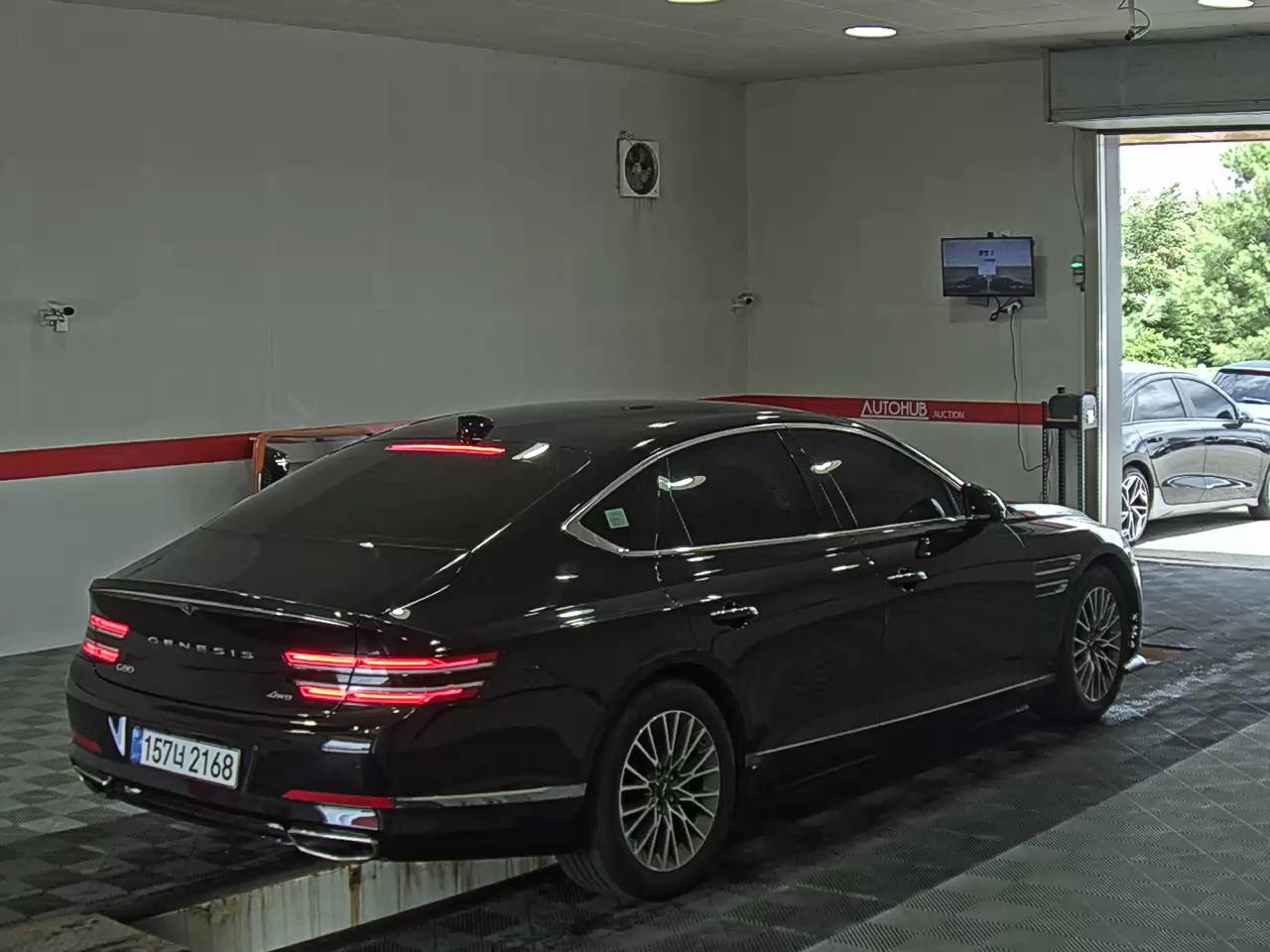 2022 - genesis g80