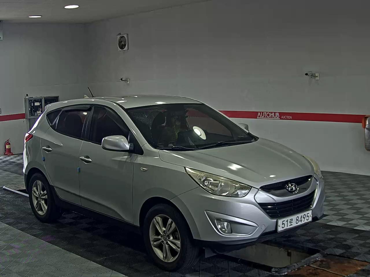 2010 - hyundai tucson