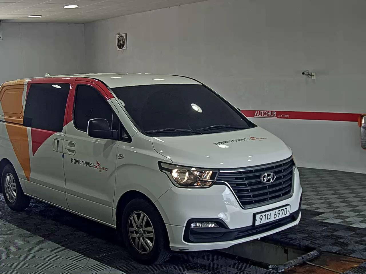 2019 - hyundai grand starex