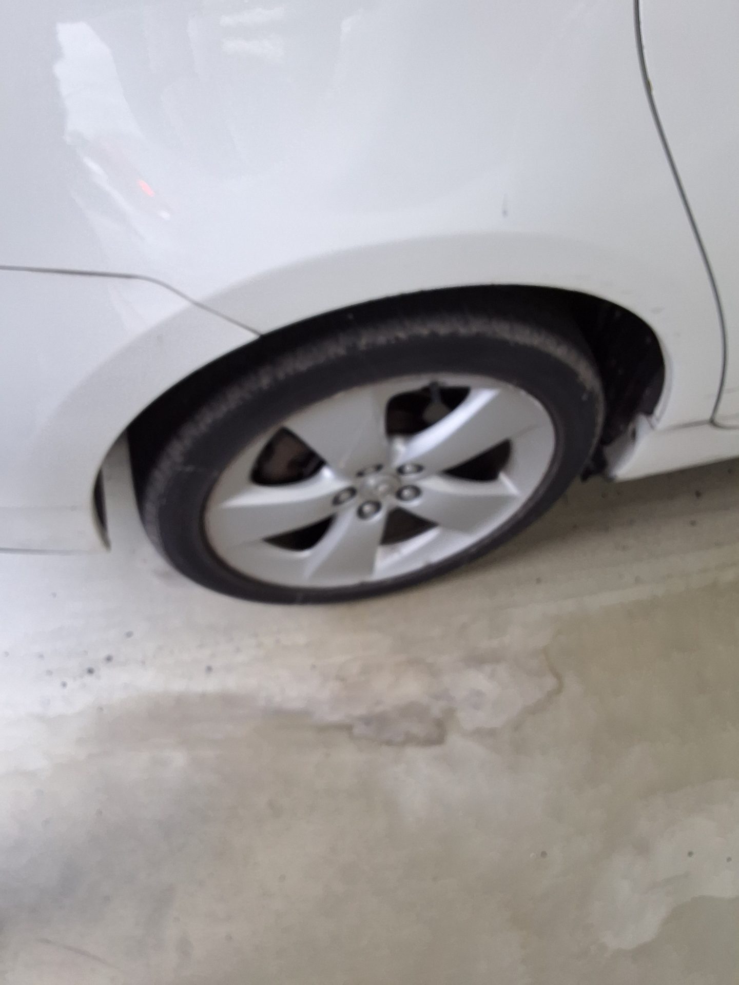 2011 - toyota prius