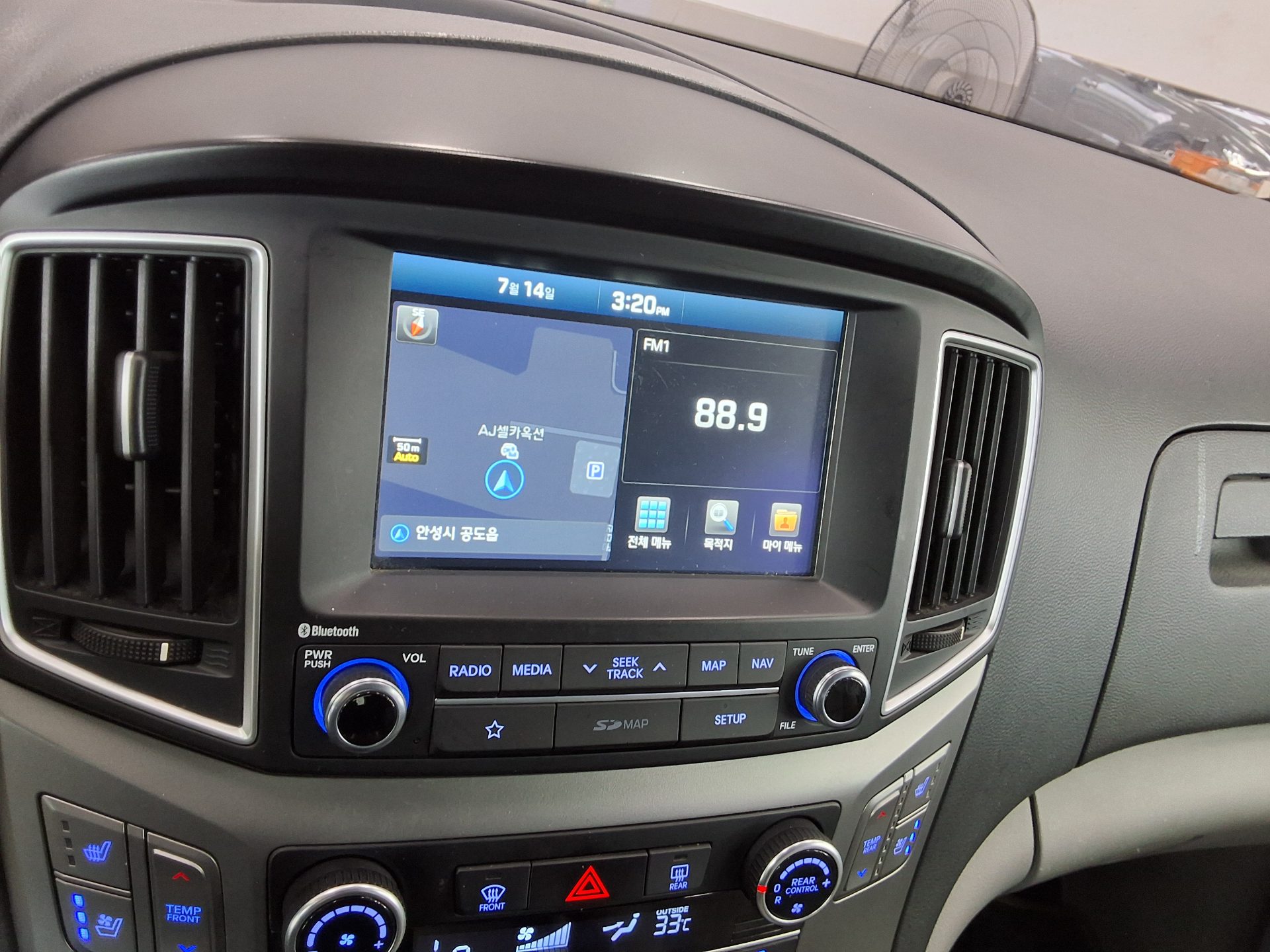 هيونداي الجديد جراند ستاركس 9 Seater ديزل بريميوم سبيشل 2019 بريميوم SPECIAL