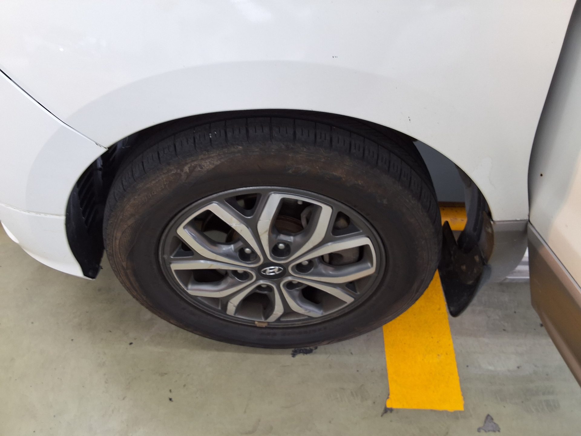 هيونداي الجديد جراند ستاركس 9 Seater ديزل بريميوم سبيشل 2019 بريميوم SPECIAL