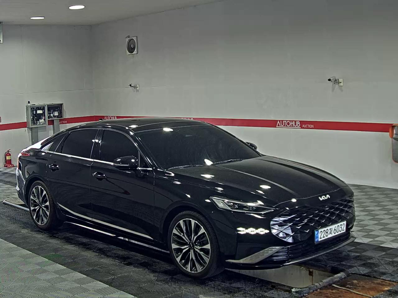 2023 - kia k8