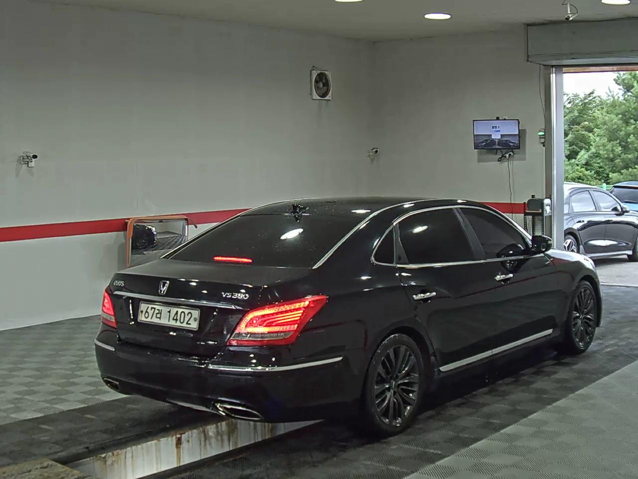 2012 - hyundai equus