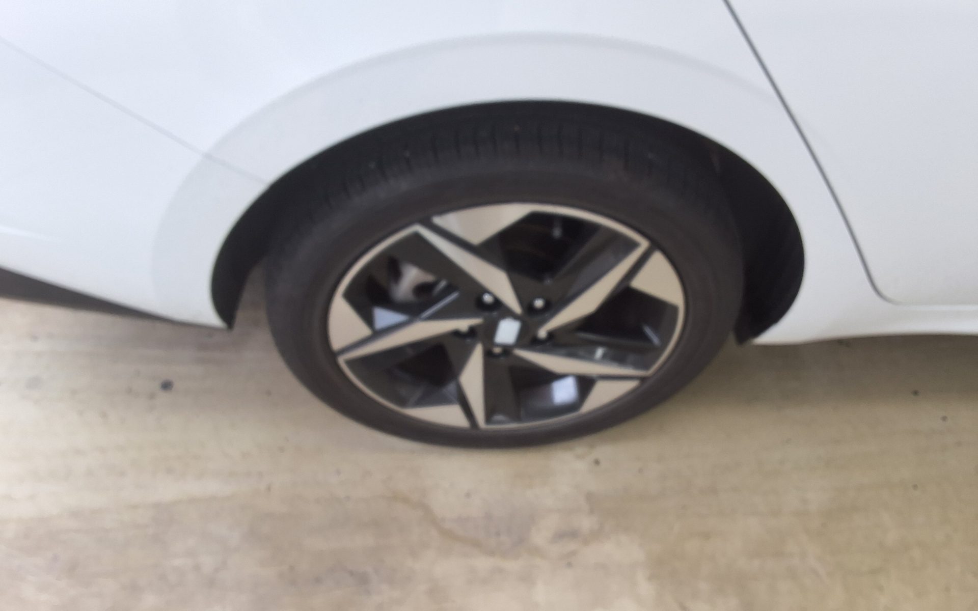 2023 - hyundai avante