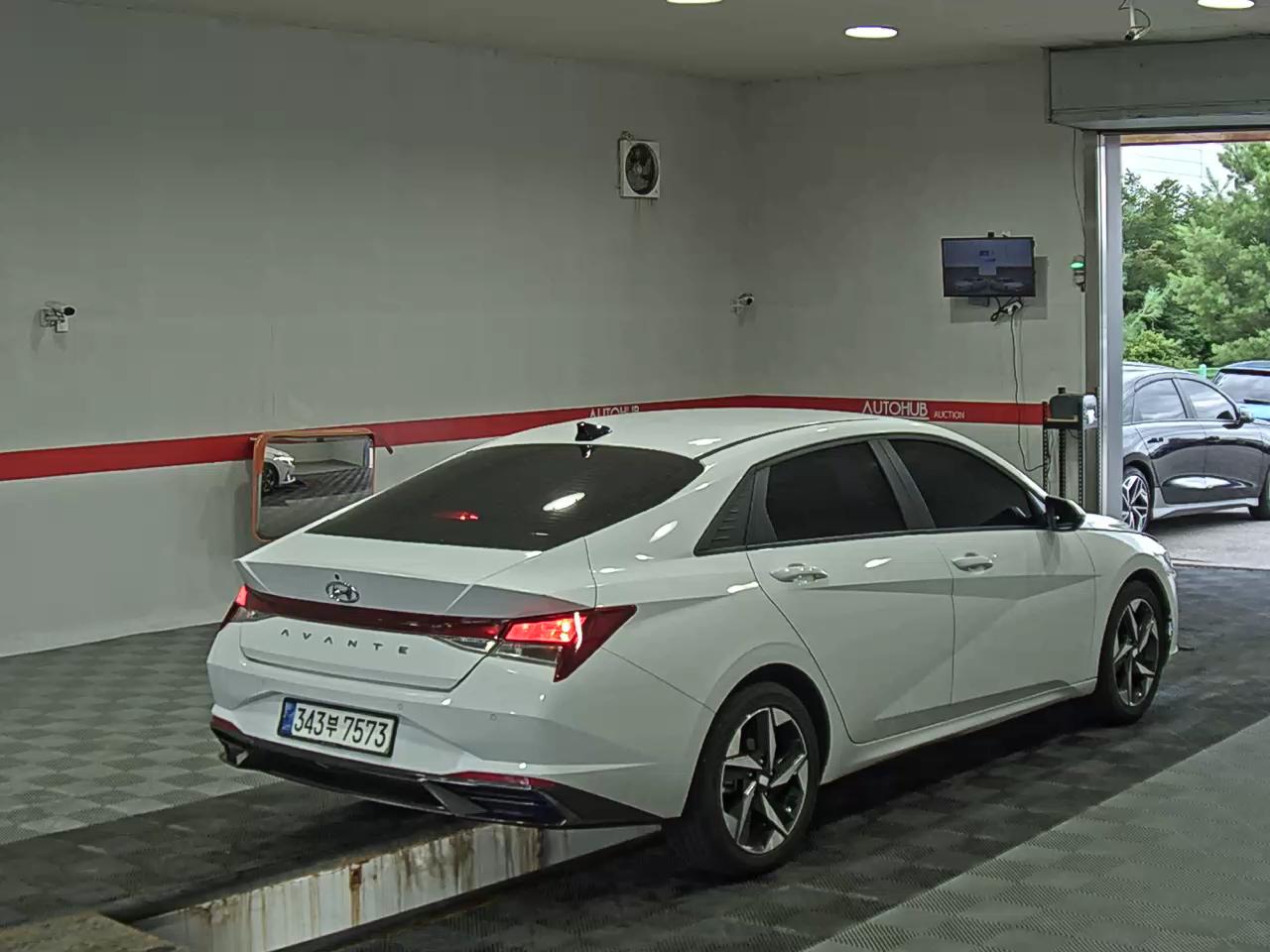 2023 - hyundai avante