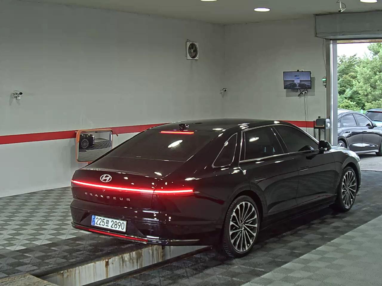 2023 - hyundai grandeur