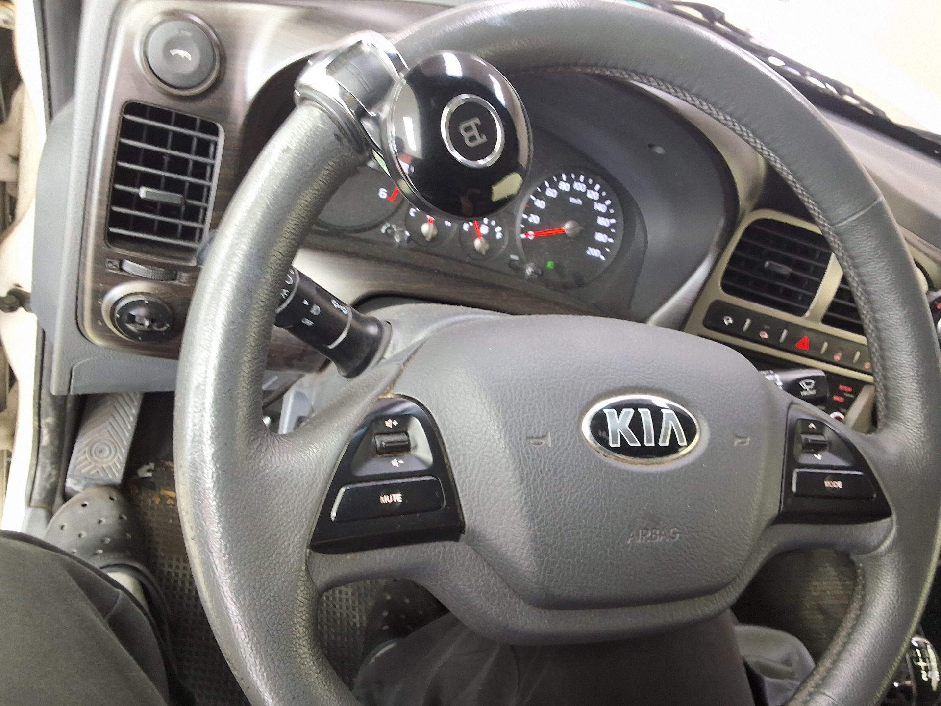 2017 - kia bongo